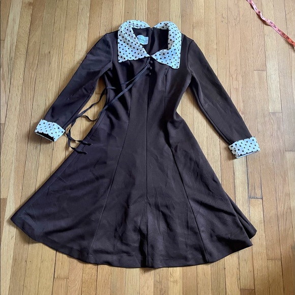 SOLD 70s Vintage Long Sleeve Fit and Flare Collared Dress - Picture 6 of 10